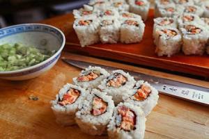 Những nguyên nhân không nên gọi cơm cuộn cá ngừ trong nhà hàng sushi