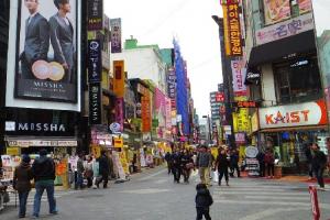 Ghé Thăm Phố Myeongdong – Thiên Đường Mua Sắm Ở Hàn Quốc