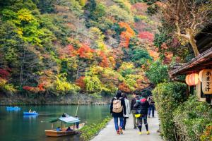 Công viên Arashiyama - Danh Thắng Nổi Tiếng Của Kyoto Nhật Bản