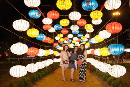 Thông tin lễ hội đèn lồng rực rỡ sắc màu tại Asia Park