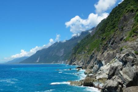 Khám Phá Vẻ Đẹp Tự Nhiên Của Hoa Liên – Đài Loan