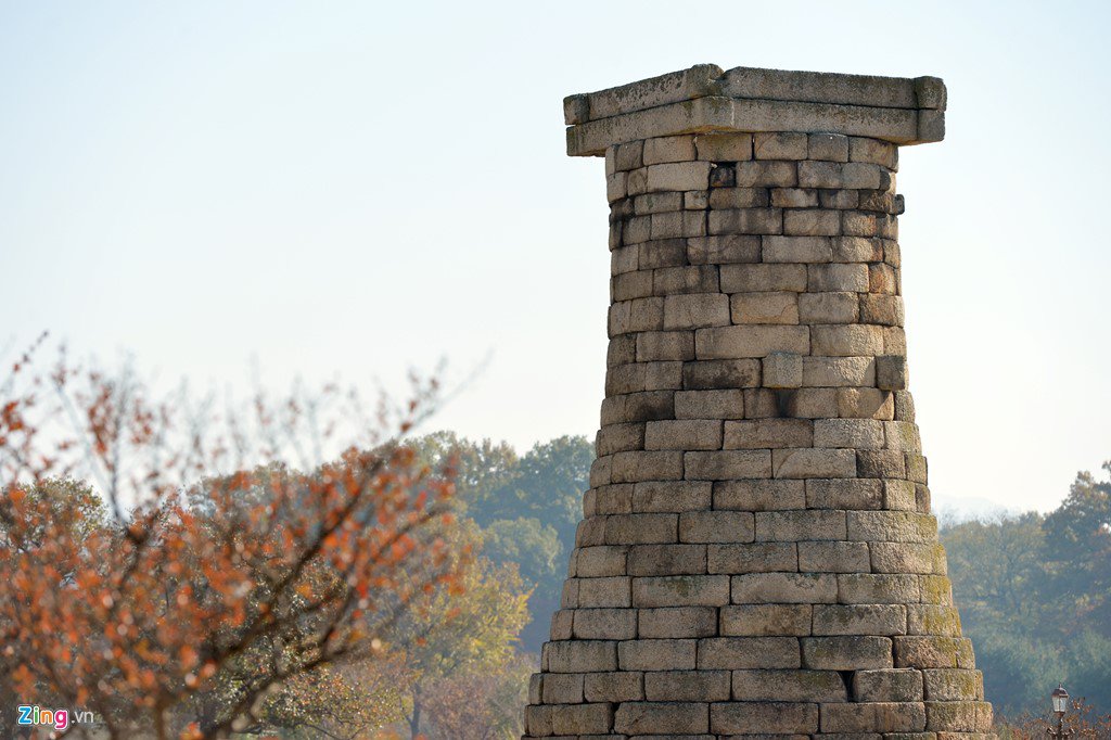 Toàn bộ đài thiên văn cao 9,5 m. Đây là báu vật thứ 31 của Hàn Quốc và là di sản quan trọng trong quần thể di sản cố đô Gyeongju. 