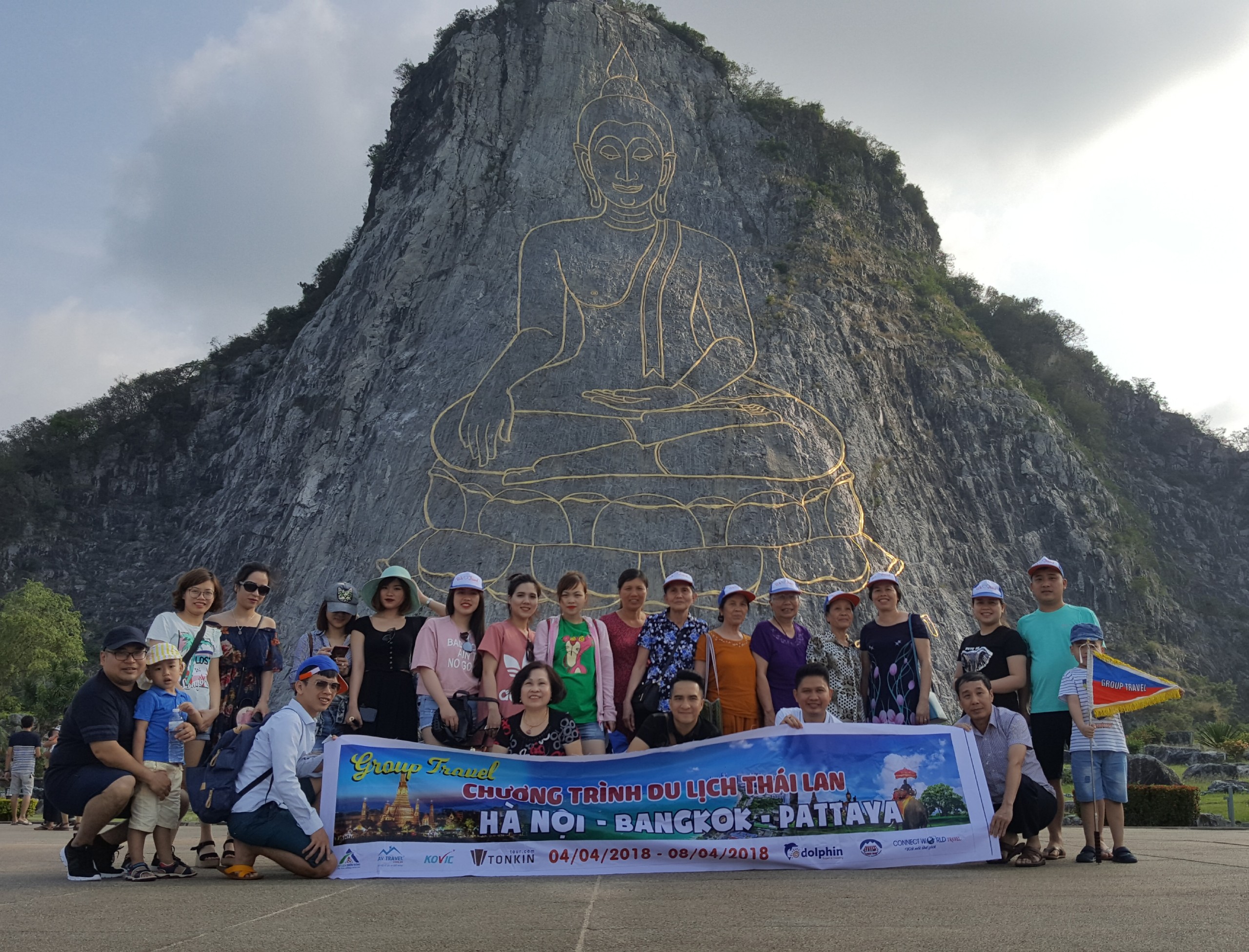 HÌnh ảnh khách hàng du lịch Thái Lan 04/04/2018 khởi hành HN 