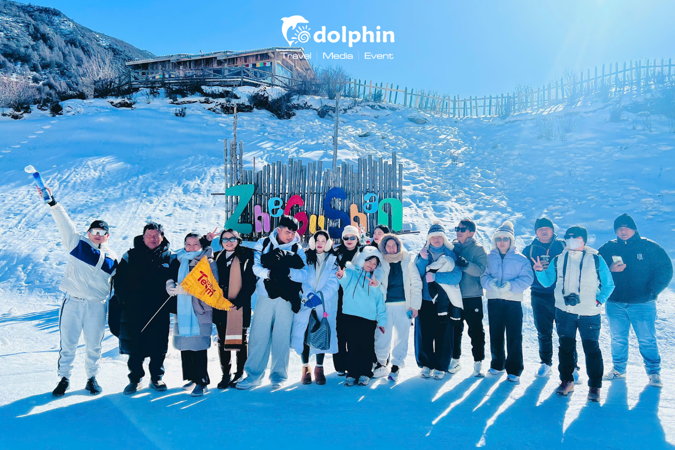 [17.12.25] Cửu Trại Câu mùa băng giá: Bức tranh thủy mặc giữa đời thực