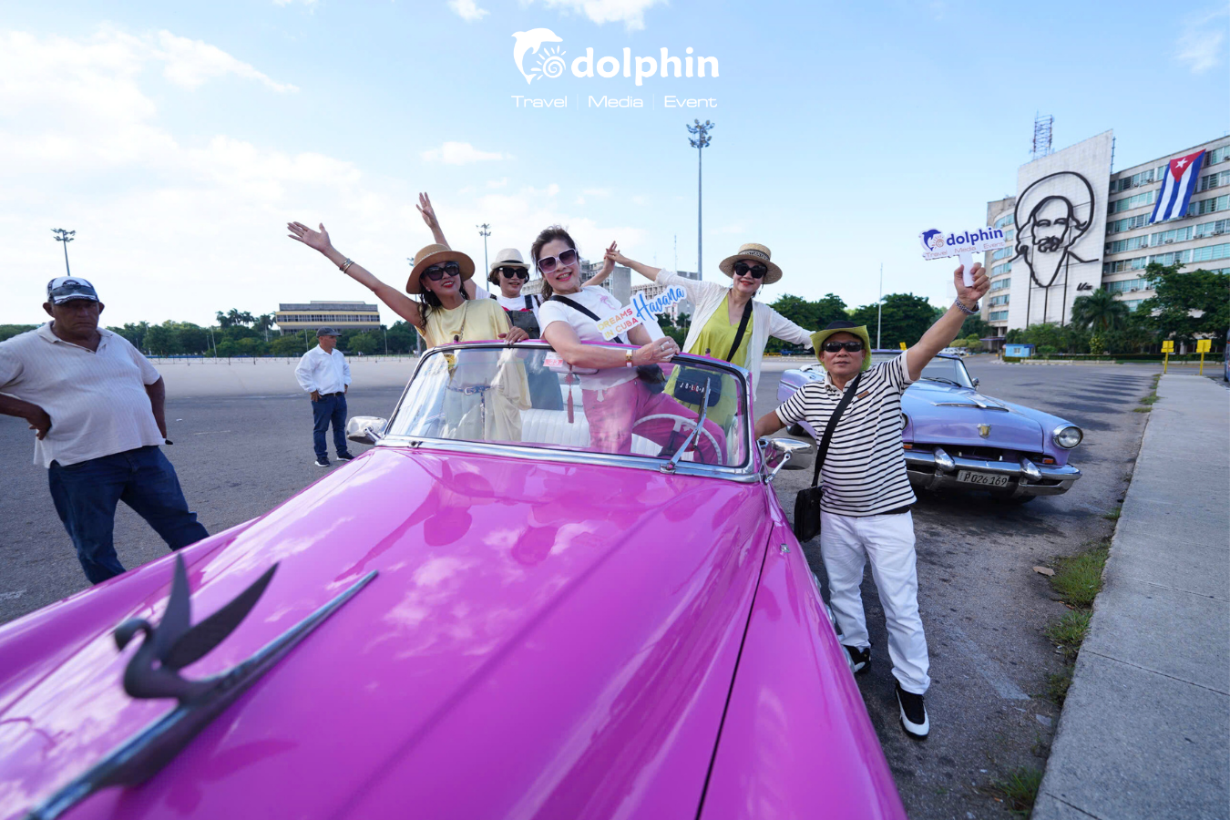 [17.10.25] Canada - Cuba - Mexico: Từ mùa thu vàng đến Biển xanh cát trắng