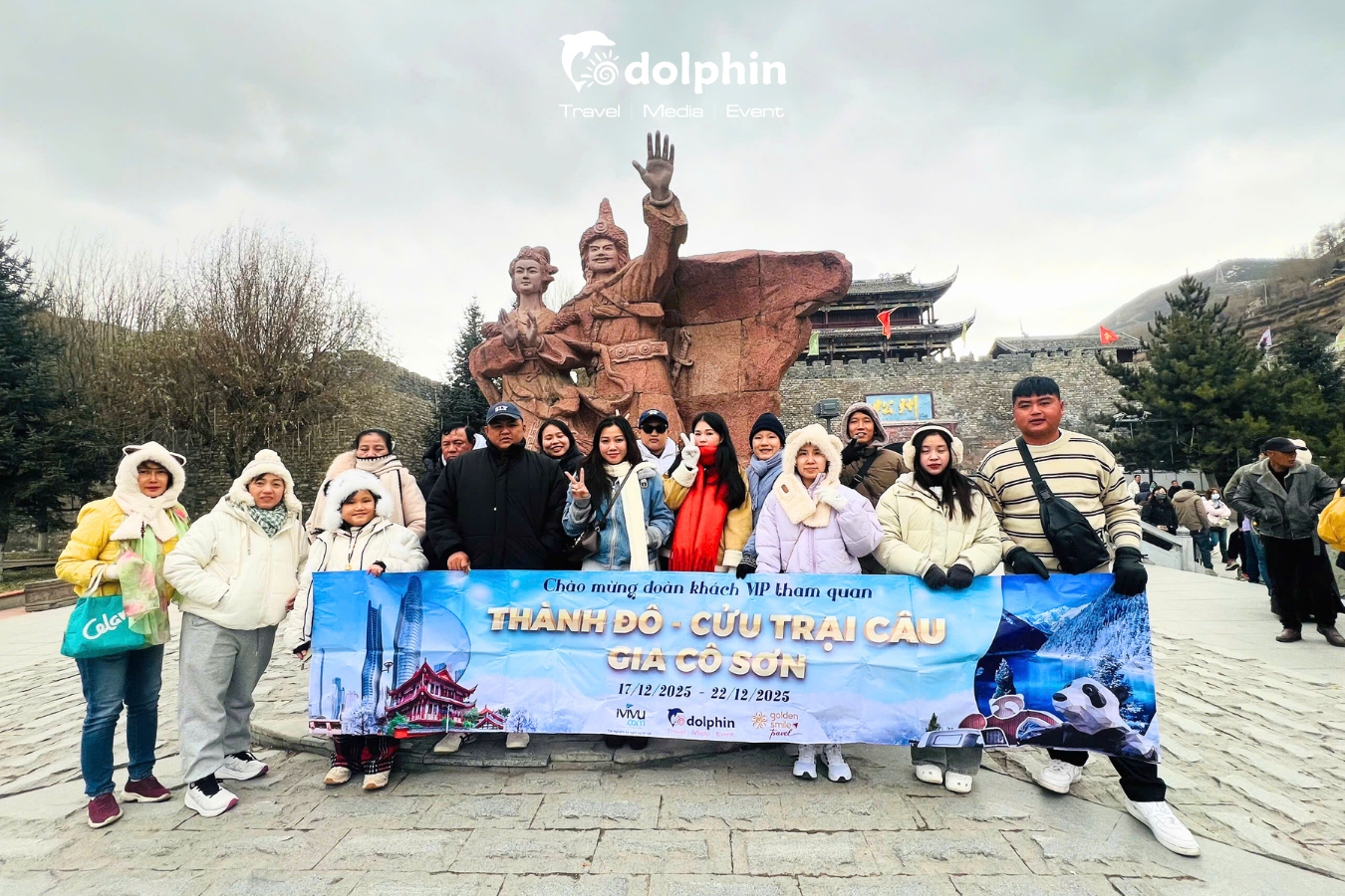 [17.12.25] Cửu Trại Câu mùa băng giá: Bức tranh thủy mặc giữa đời thực