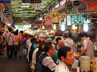 Những khu phố ăn đêm náo nhiệt nhất thành phố Seoul của Hàn Quốc