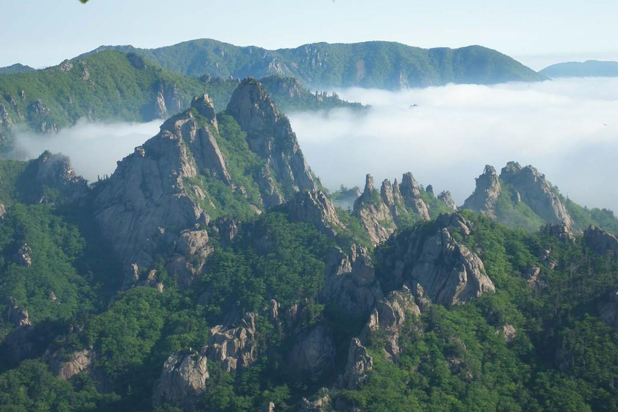 Núi Seoraksan “Bàn tình ca mùa thu” xứ Hàn - Điểm đến đặc sắc du lịch Hàn Quốc 2017