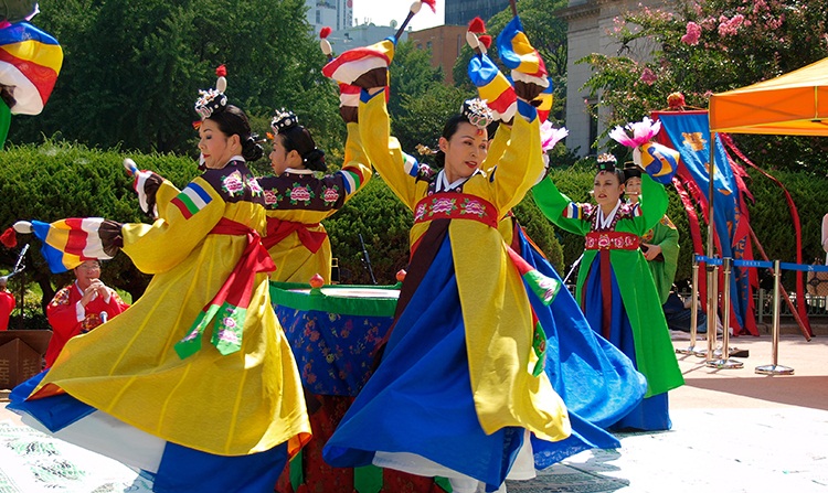 Khám Phá Các Lễ Hội Truyền Thống Hàn Quốc