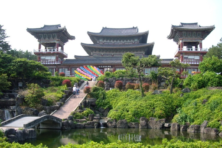 Du Lịch Đảo Jeju, Đừng Quên Ghé Qua Chùa Yatcheonsa Nổi Tiếng