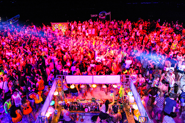 Dự tiệc trăng tròn tại Koh Phangan, Thái Lan và những lưu ý để có chuyến đi an toàn